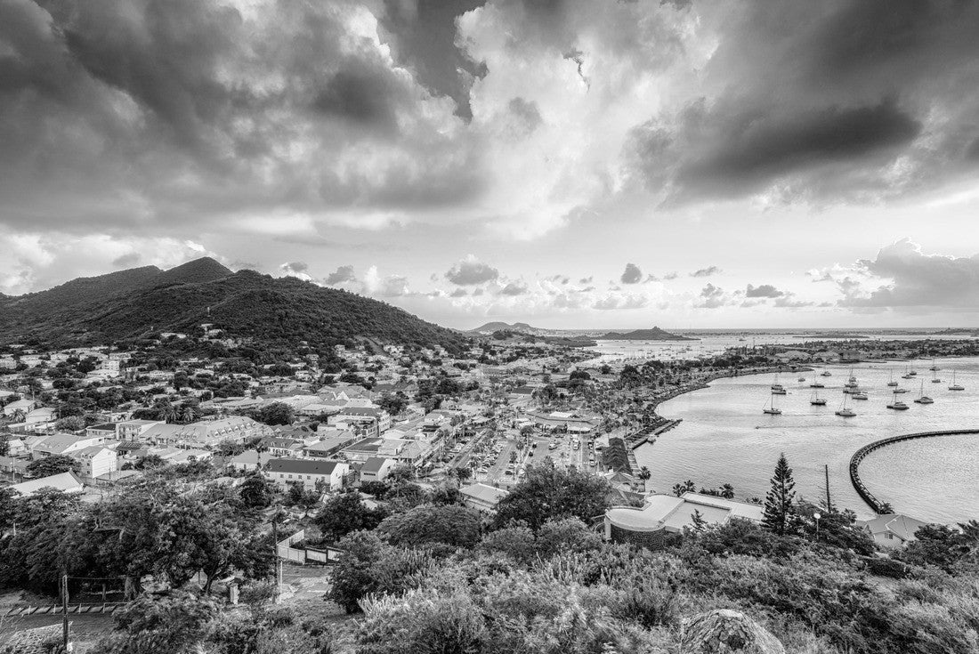Marigot, St. Martin town skyline 2000pc PuzzleBlack and White