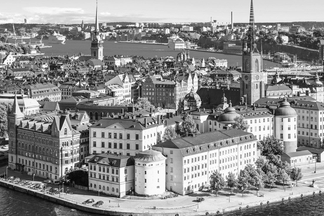 Noah Jigsaw Puzzle Panorama of the Old Town (Gamla Stan) pier architecture in Stockholm, Sweden in black white 2000 pieces