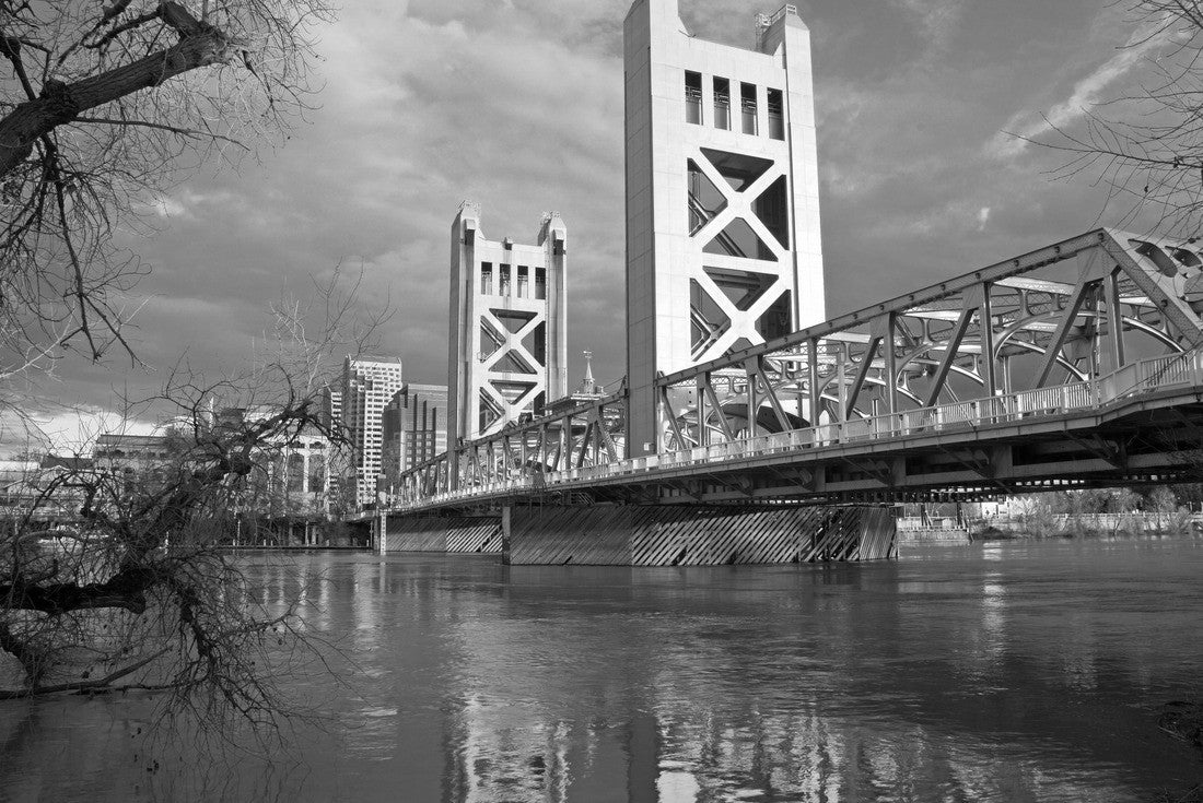 Sacramento is the capital of California 2000pc PuzzleBlack and White