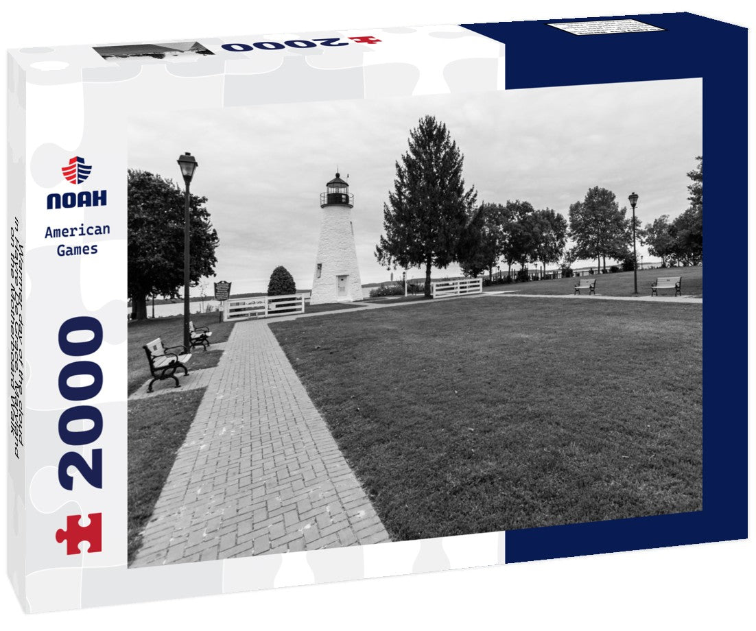 Warmer day of the cloud in Havre De Grace, Maryland on the Motherboard Walk 2000pc PuzzleBlack and White