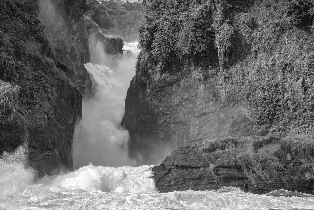 Noah Jigsaw Puzzle Detailed close-up of Murchison Falls main one in Nilo River, Uganda, top view in black white 2000 pieces