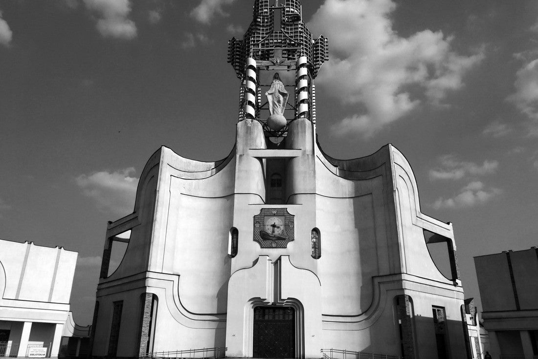 Church in city Grajewo, Podlasie, Poland 2000pc PuzzleBlack and White