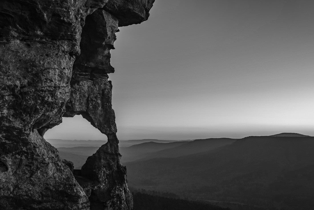 the Boston Mountains, looking out over the Ozark National Forest of Arkansas 2000pc PuzzleBlack and White
