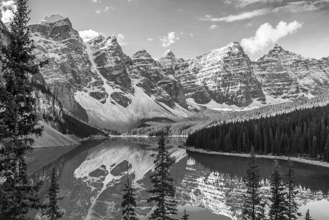Noah Jigsaw Puzzle Moraine Lake, Rocky Mountains, Canada in black white 2000 pieces