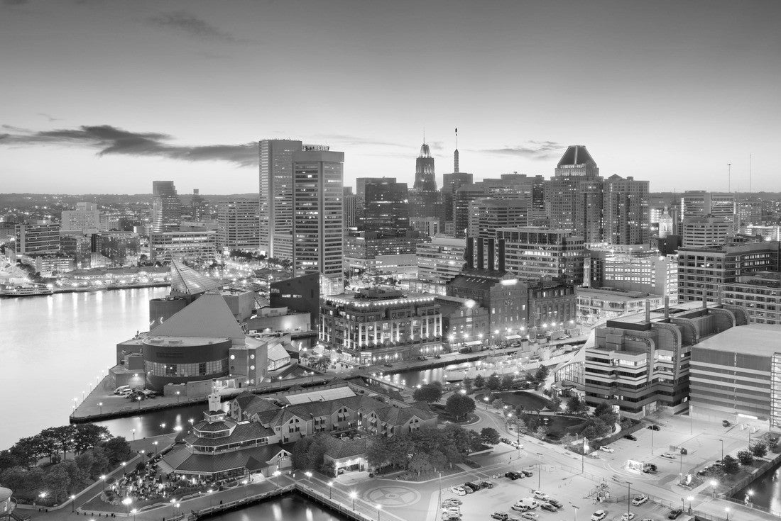 Baltimore, Maryland, USA inner harbor and downtown skyline at dusk 2000pc PuzzleBlack and White