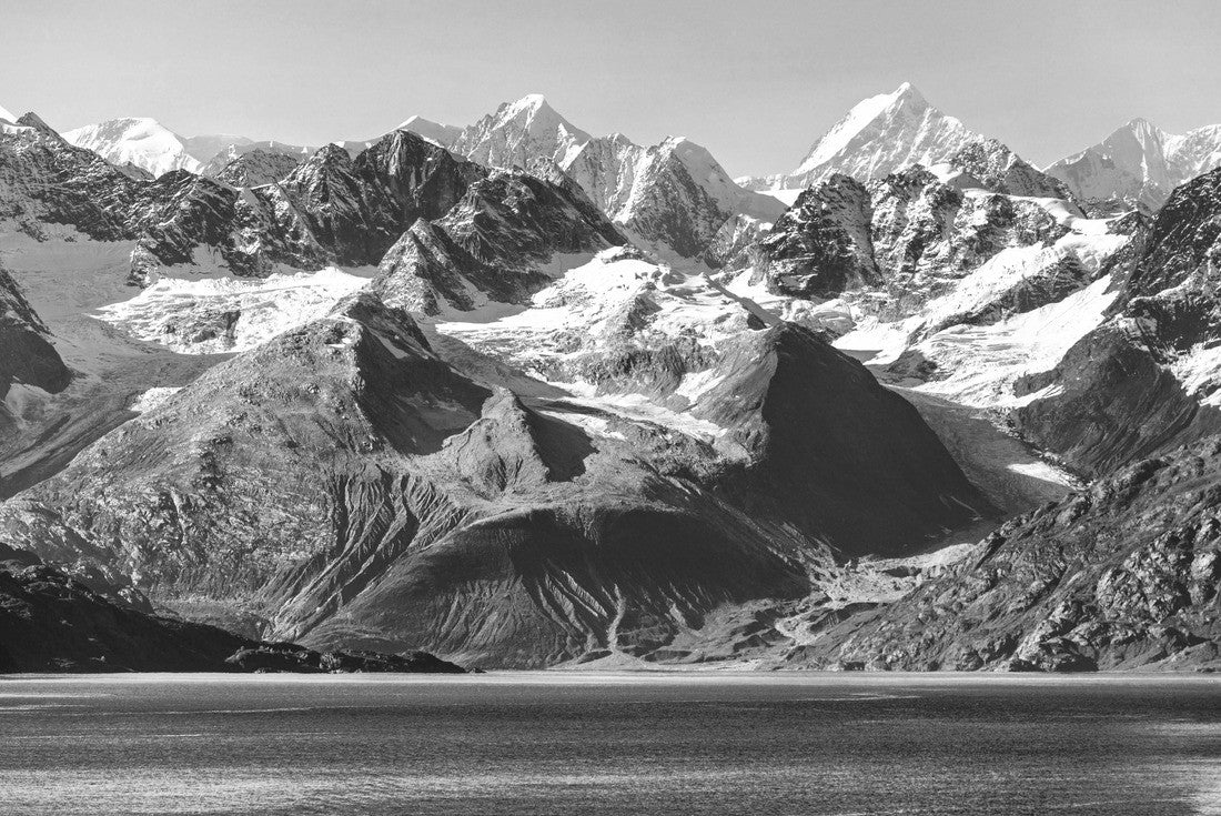 Noah Jigsaw Puzzle Glacier Bay Cruise - Alaska natural landscape. Glacier Bay National Park in Alaska, USA in black white 2000 pieces