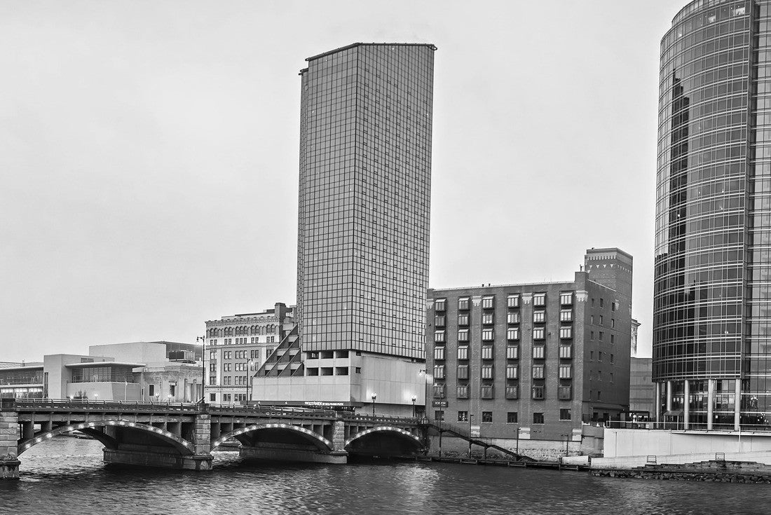 Noah Jigsaw Puzzle Grand Rapids Michigan city skyline and street scenes in black white 2000 pieces