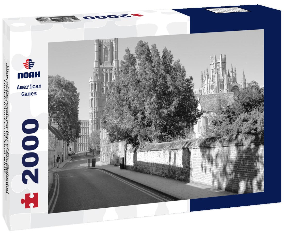 the south section of Ely Cathedral from Gallery Street in Ely, Cambridgeshire, United Kingdom 2000pc PuzzleBlack and White