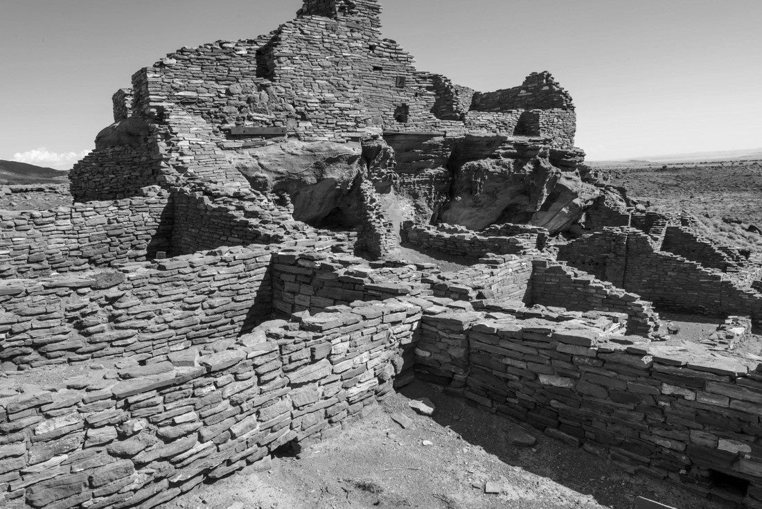 Historic Wupatki Ruin at Wupatki National Monument in Arizona 2000pc PuzzleBlack and White