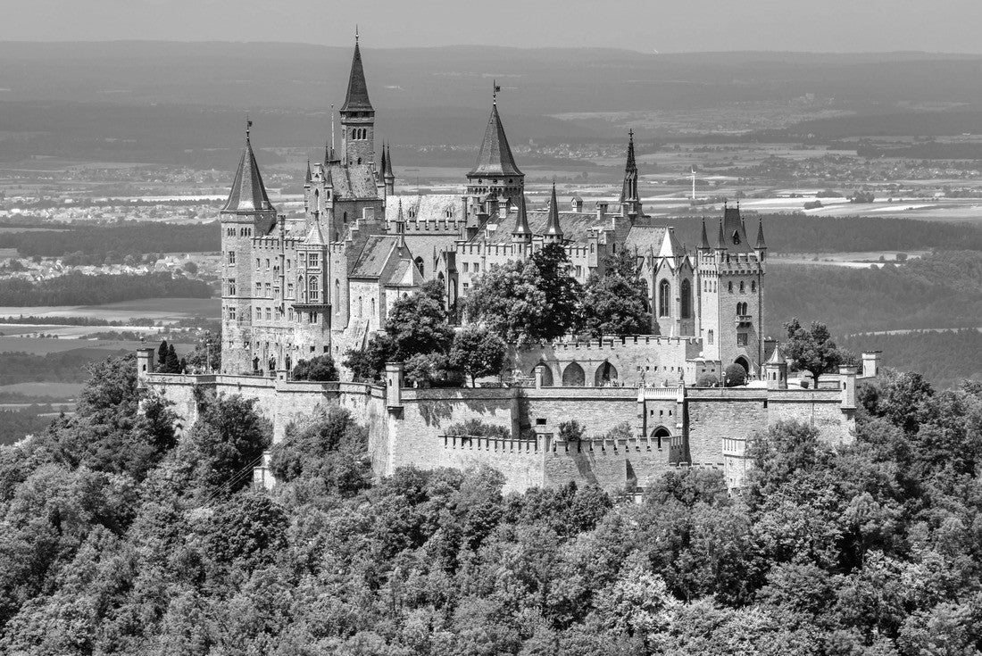 Hohenzollern Castle in the Swabian Alps - Baden-Wurttemberg, Germany 2000pc PuzzleBlack and White