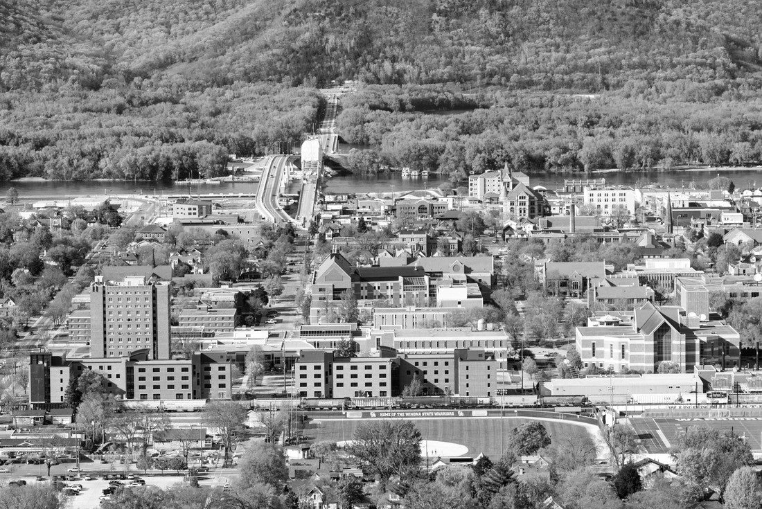 Bird's Eye View of Winona, Minnesota Looking East 2000pc PuzzleBlack and White