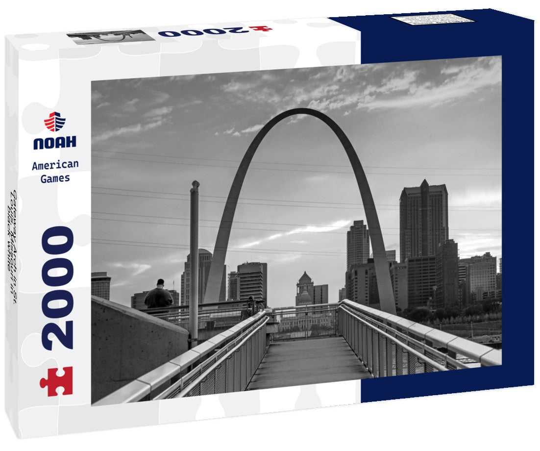 Gateway Arch in St. Louis, Missouri 2000pc PuzzleBlack and White