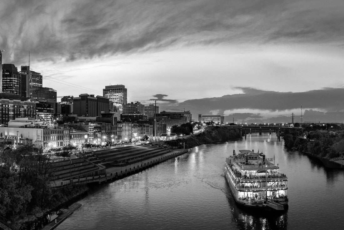 Nashvile Skyline 2000pc PuzzleBlack and White