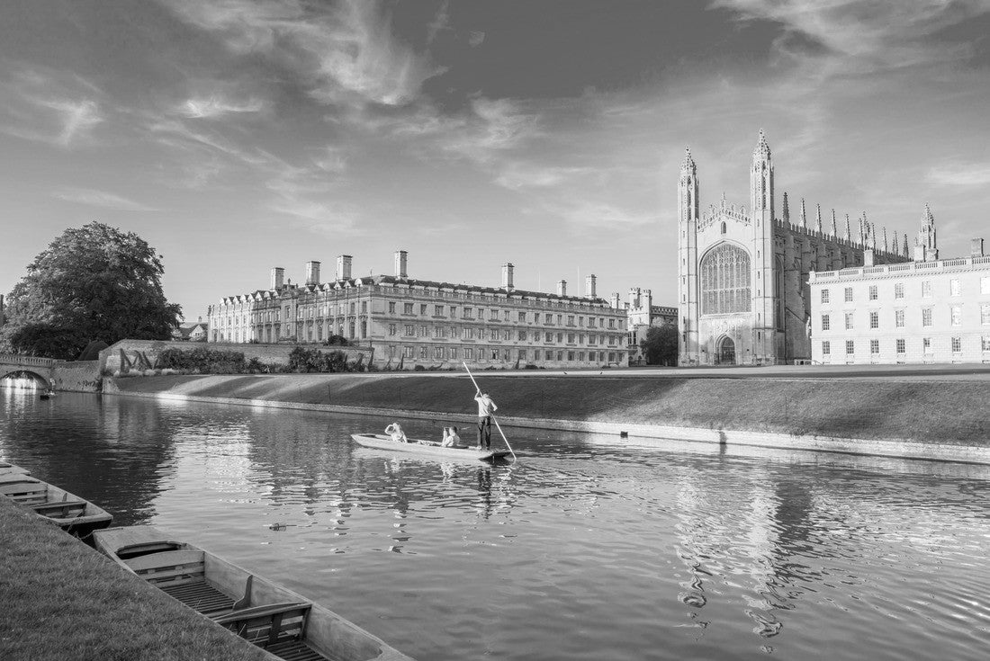 Noah Jigsaw Puzzle Beautiful view of the college in Cambridge with people gathering on the river cam in black white 2000 pieces