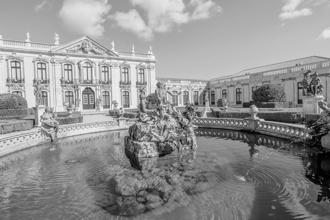 Baroque façade of the Queluz National Palace and Neptune Fountain in the Sintra district, Lisbon 2000pc PuzzleBlack and White