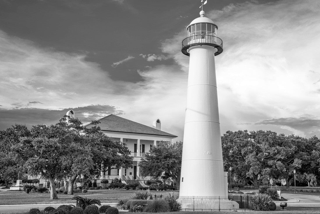 Noah Jigsaw Puzzle Biloxi, Mississippi USA at Biloxi Lighthouse in black white 2000 pieces