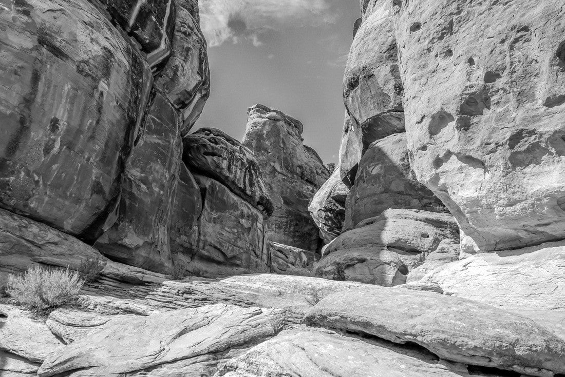 This is Hell's Kitchen in Colorado National Monument Park near Grand Junction 2000pc PuzzleBlack and White