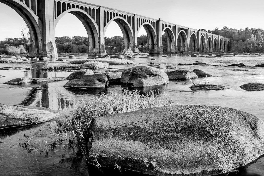 James River Bridge in Richmond, VA 2000pc PuzzleBlack and White