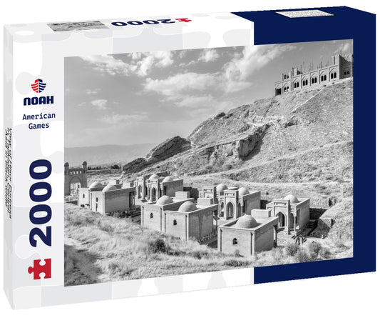 Noah Jigsaw Puzzle View of Hisor Fortress in Tajikistan, Central Asia in black white 2000 pieces