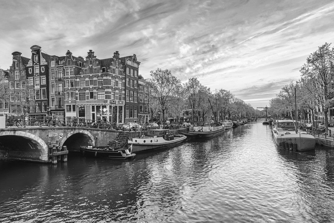 Noah Jigsaw Puzzle Amsterdam Sunset City skyline on the canal, Amsterdam, Netherlands in black white 2000 pieces