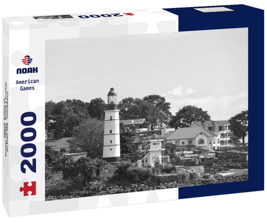 Noah Jigsaw Puzzle Freetown, the port of Sierra Leone, West Africa in black white 2000 pieces
