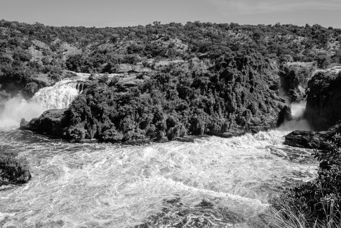 The two waterfalls of Murchison Falls, also known as Kabalega Falls, are a waterfall between Lake Kyoga and Lake Albert on the White Nile River in Uganda 2000pc PuzzleBlack and White