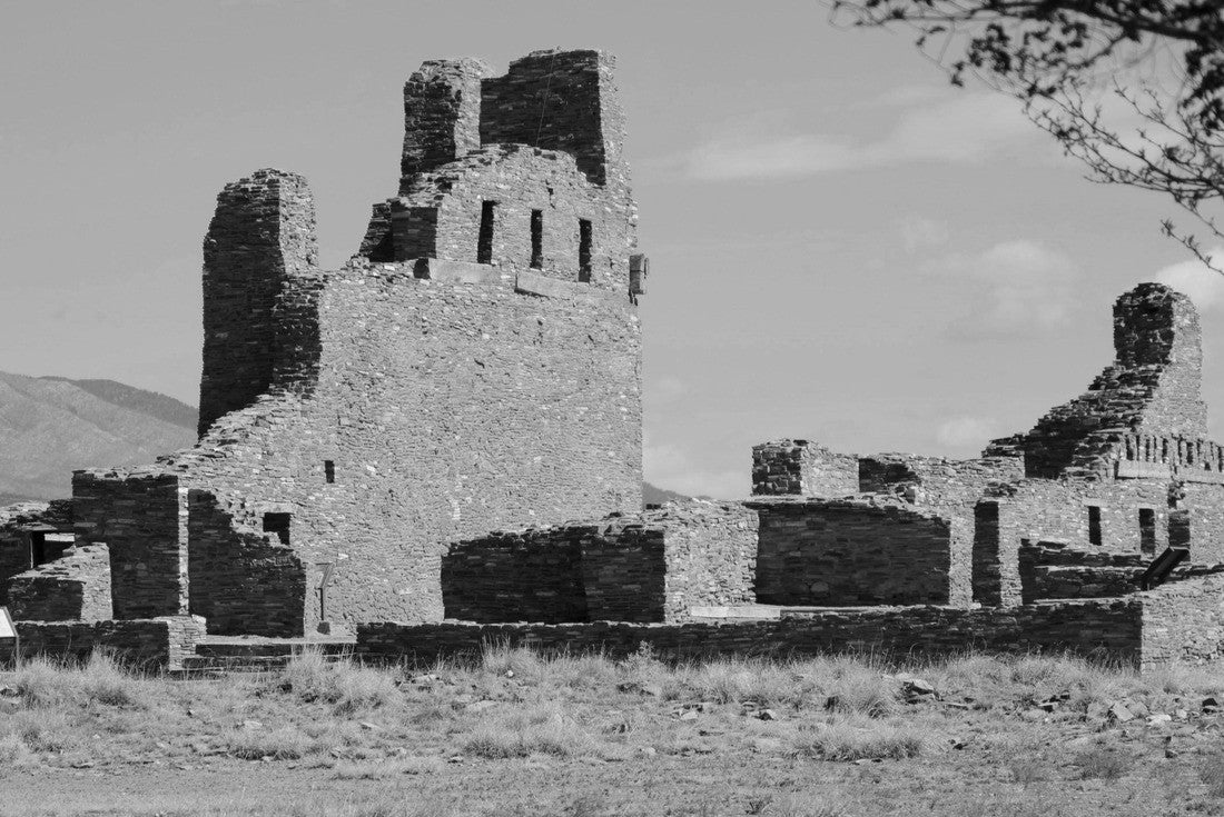 The Mission San Gregorio de Abo stands on a grassy field at the base of the Manzano Mountains in central New Mexico. It is part of the Salinas Pueblo Missions National Monument 2000pc PuzzleBlack and White