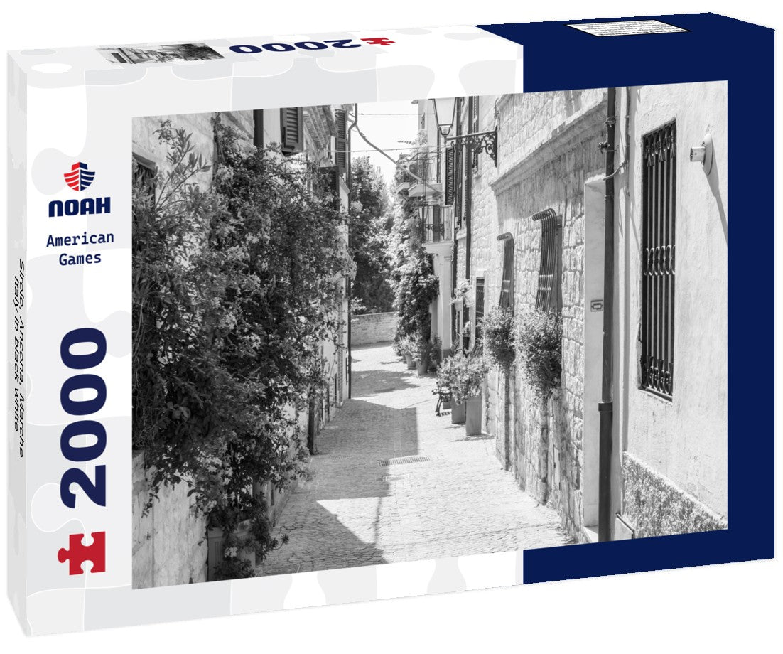 Sirolo, Ancona, Marche, Italy 2000pc PuzzleBlack and White