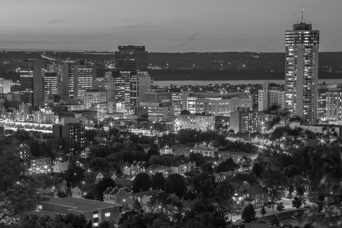 Night vision of downtown skyline in Hamilton, Ontario, Canada 2000pc PuzzleBlack and White