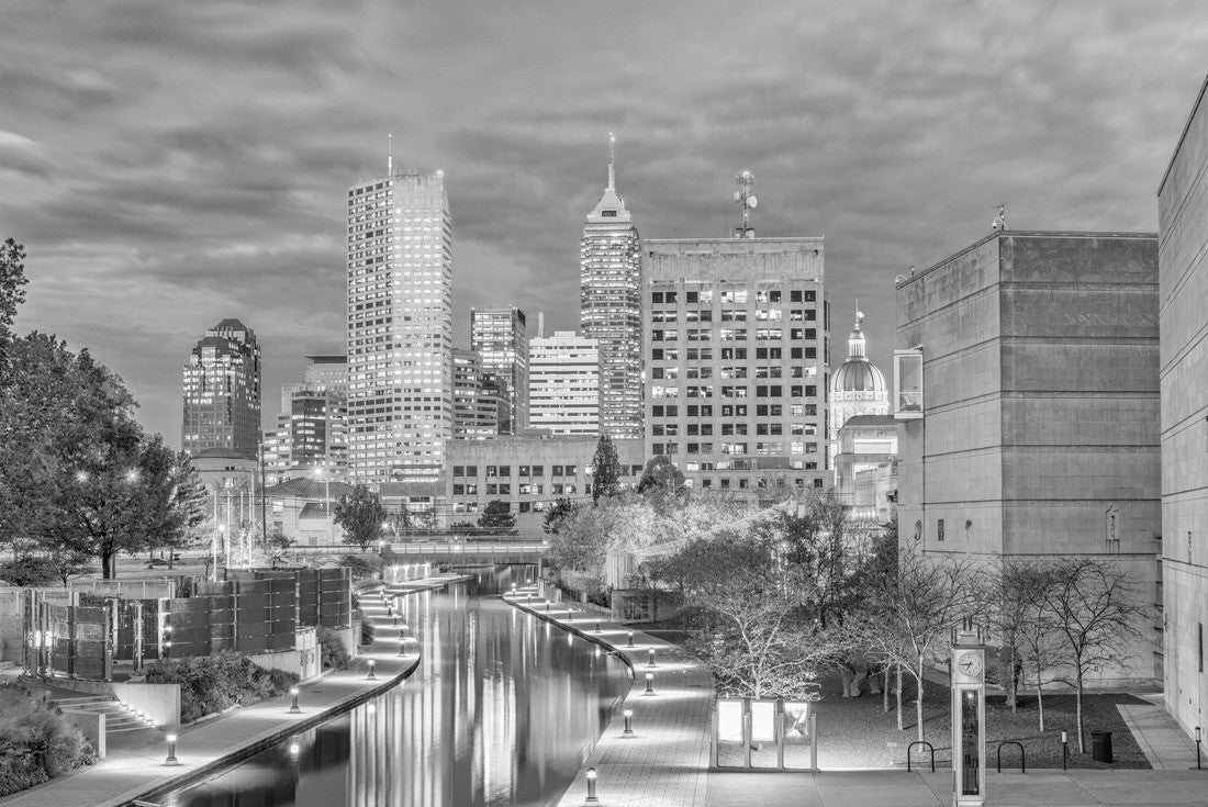 Indianapolis, Indiana, USA skyline at Canal Walk 2000pc PuzzleBlack and White