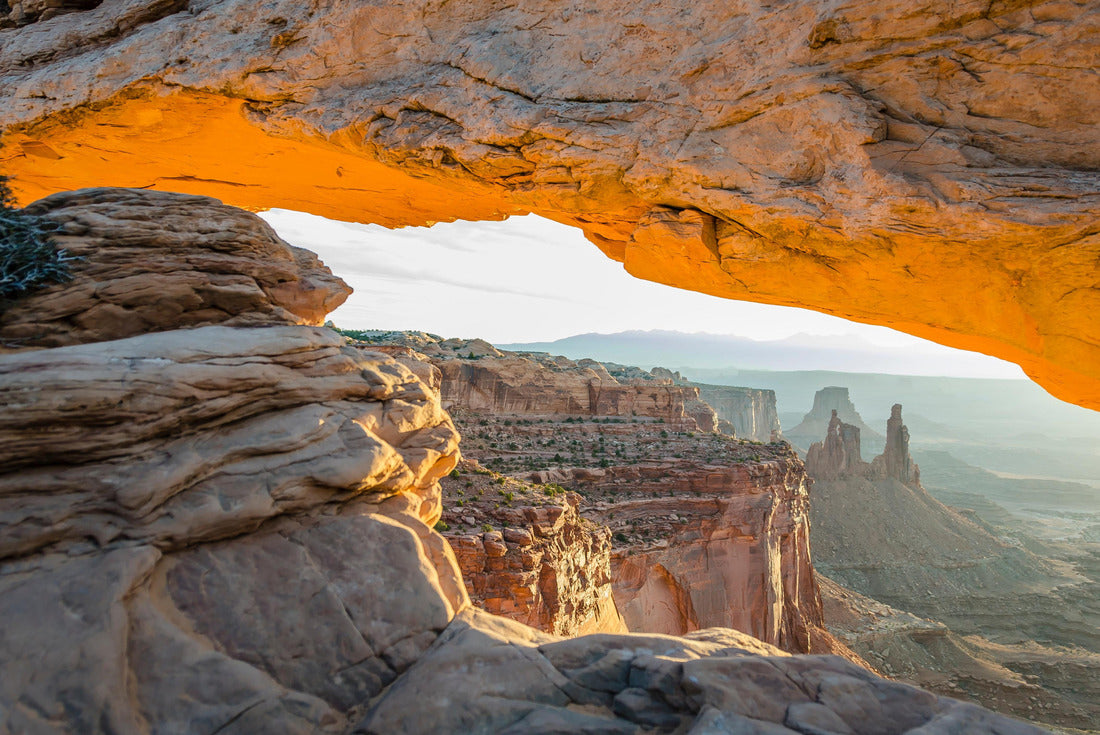 Noah Jigsaw Puzzle Mesa Arch, Canyonlands National Park, near Moab, Utah, USA 2000 pieces
