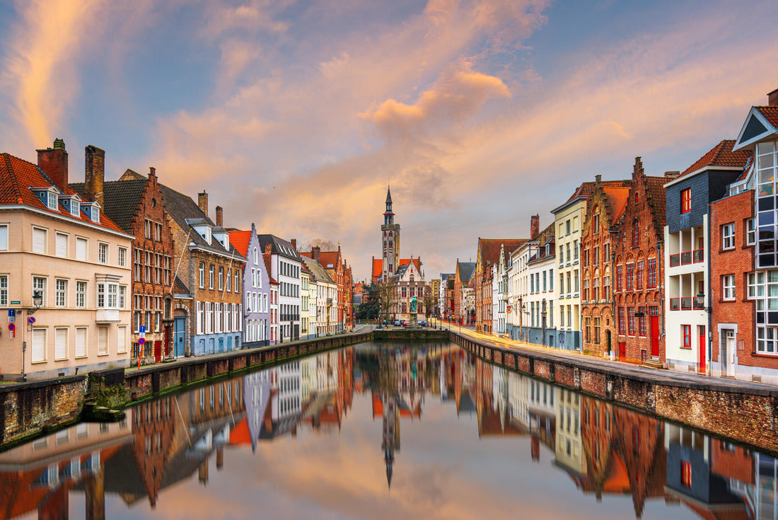 Noah Jigsaw Puzzle Bruges, Belgian historic canals at dusk 2000 pieces