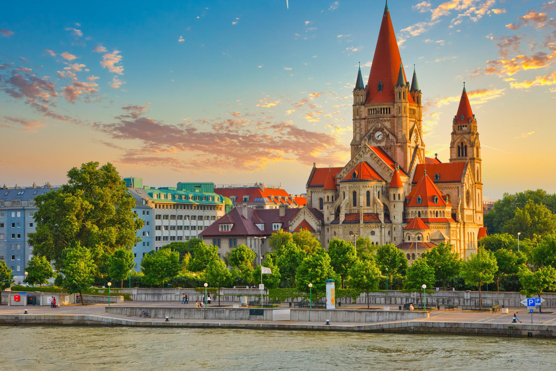Church of St. Francis of Assisi at Mexikoplatz, Vienna, Austria 2000pc Puzzle