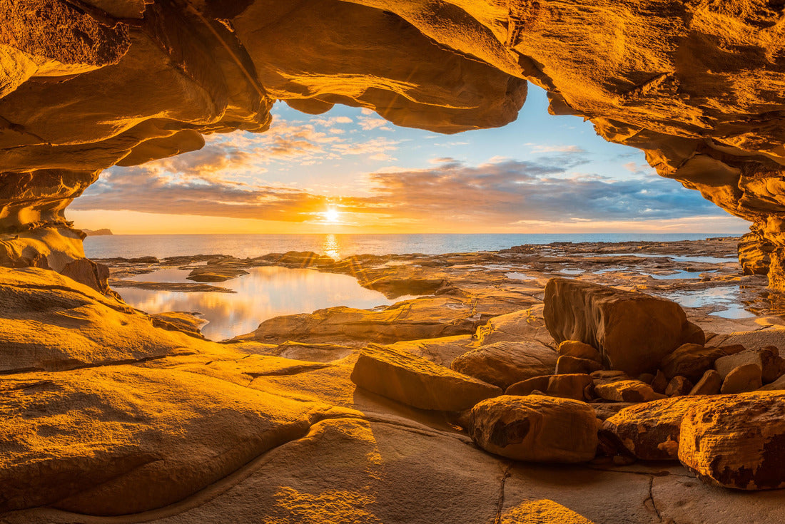 The cave that looks like the map of Australia at Avoca NSW Australia 2000pc Puzzle