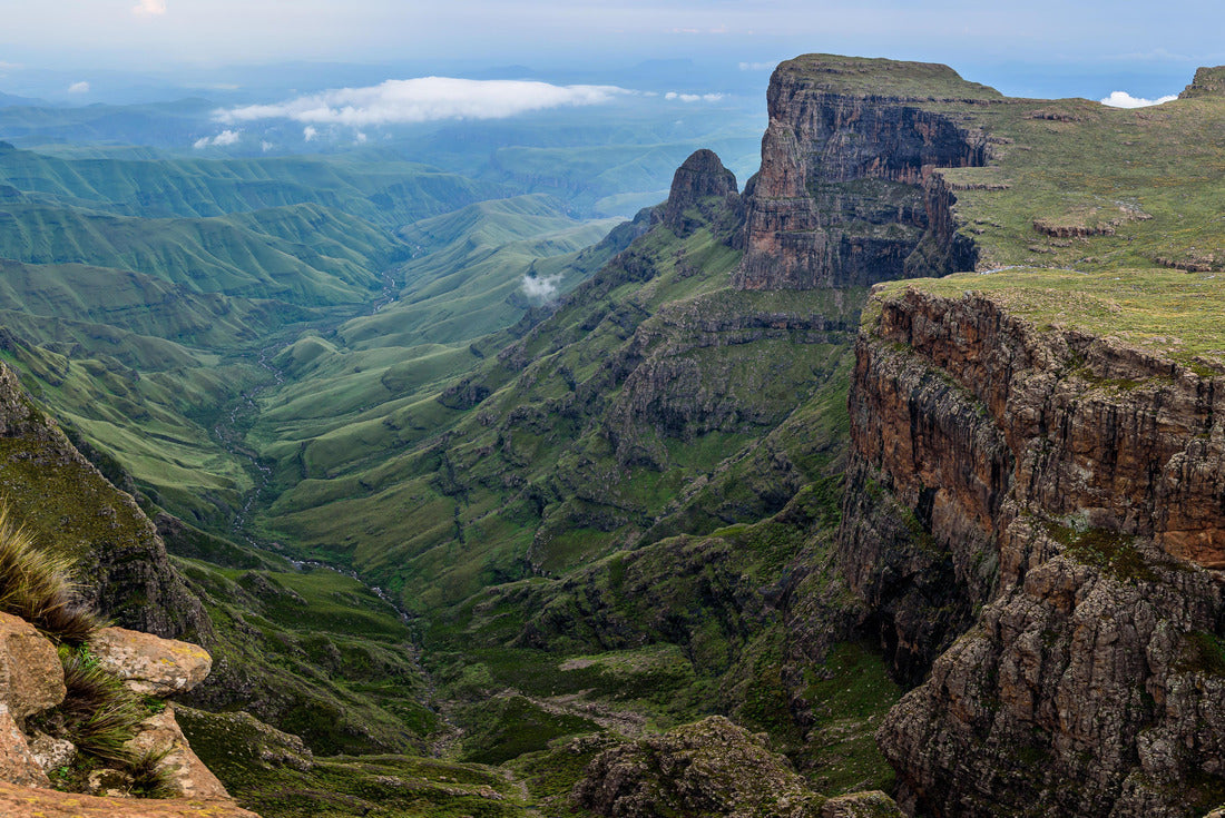 Noah Jigsaw Puzzle The Drakensberg is the eastern portion of the Great Escarpment, which encloses the central Southern African plateau 2000 pieces