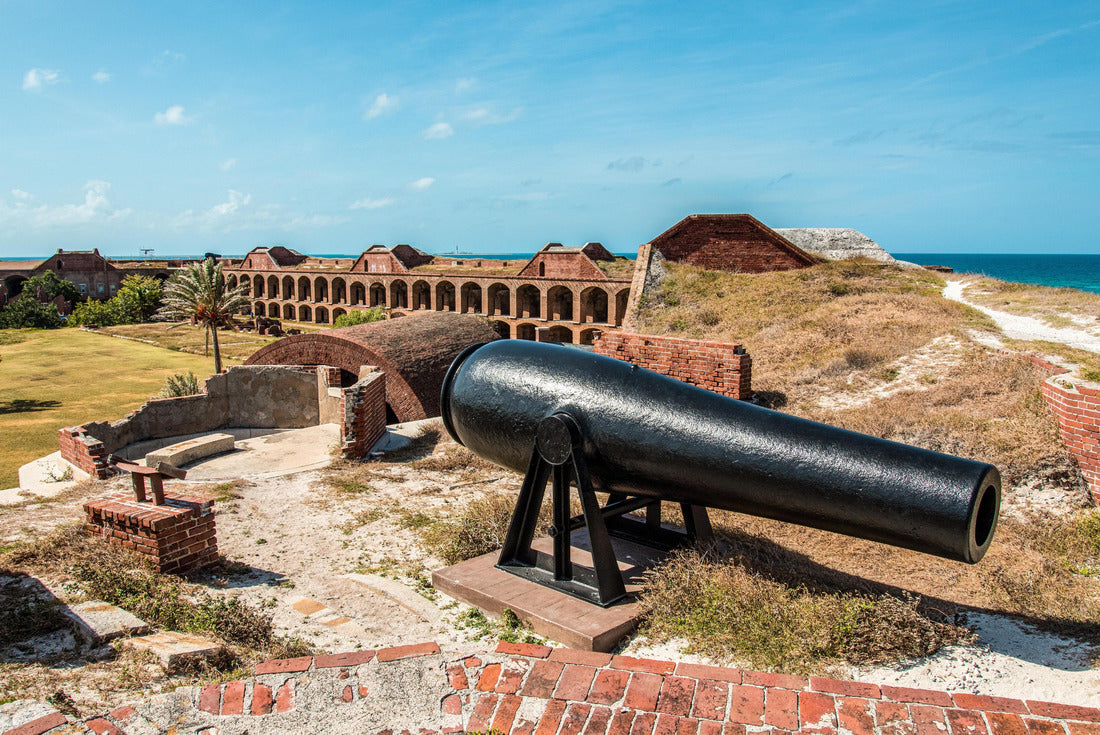 cannon on the roof of Fort Jefferson, Dry Tortuga Island, Florida, USA 2000pc Puzzle