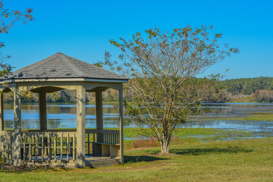 A gazebo near Reed Bingham Lake in Reed Bingham State Park, Adel, Colquitt County, Georgia 2000pc Puzzle