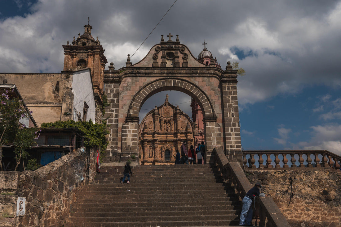 Details of the streets and alleys in the magical city of Tlalpujahua, Michoacán, Mexico 2000pc Puzzle