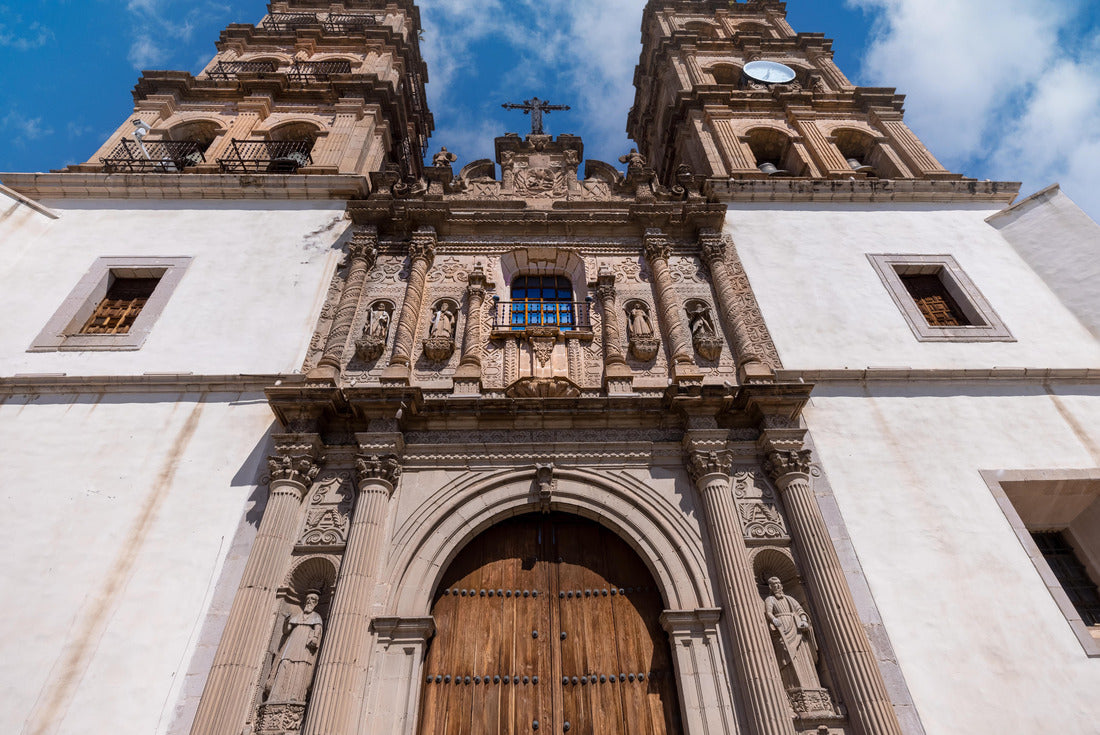 Mexico, Catholic Church of the Cathedral Basilica Durango in the colonial historic city center across from Durango's central square, Plaza de Armas 2000pc Puzzle
