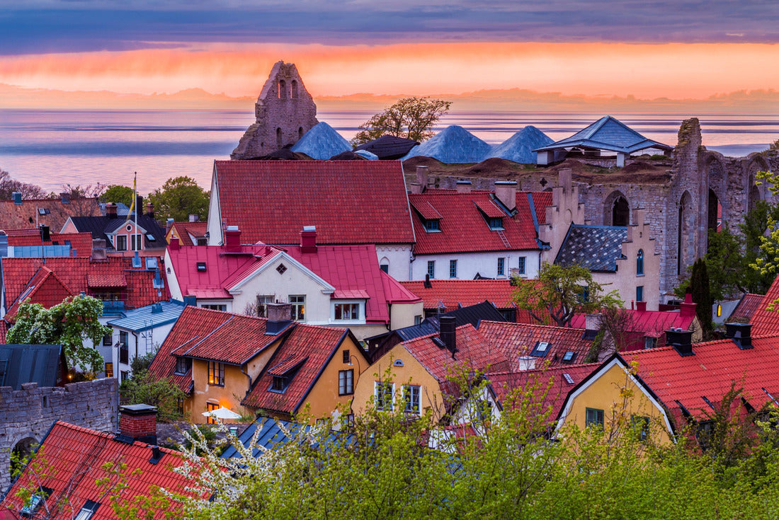 Sweden, Gotland Island, Visby, high-angle city tour at dusk 2000pc Puzzle