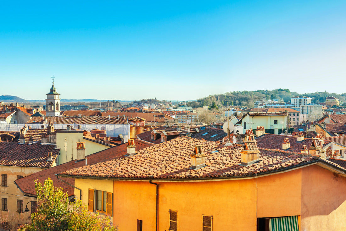 the city of Ivrea (province of Torino, Piedmont, northern Italy); world-famous for its carnival, it has been a UNESCO site since 2018 2000pc Puzzle