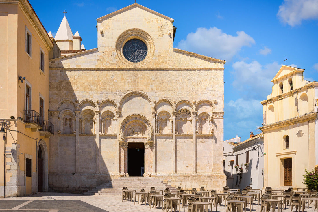 The facade of the Cathedral of Saint Mary (Santa Maria della Purificazione), Termoli, Italy 2000pc Puzzle