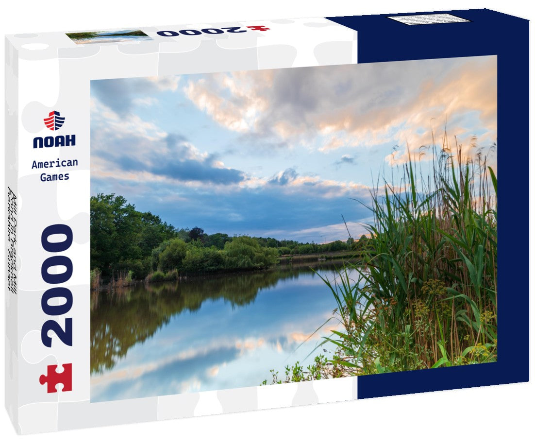 Mill Park and Mill Pond in Bracknell, Berkshire. Sunset 2000pc Puzzle