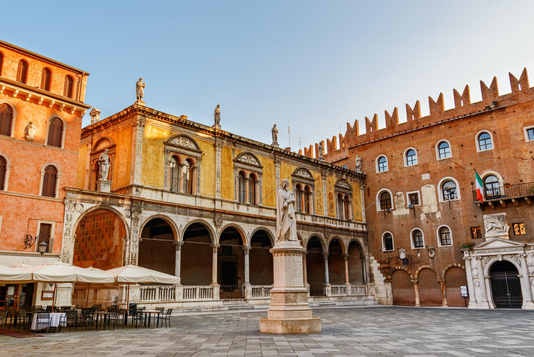 the Piazza dei Signori in Verona, Italy 2000pc Puzzle