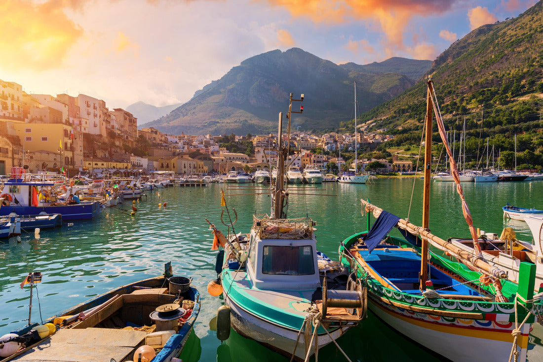 Castellammare del Golfo city (Gulf of Castellammare) on the Mediterranean Sea, Trapany, Sicily, Italy. The city of Castellammare del Golfo in the province of Trapani in Sicily Italy 2000pc Puzzle