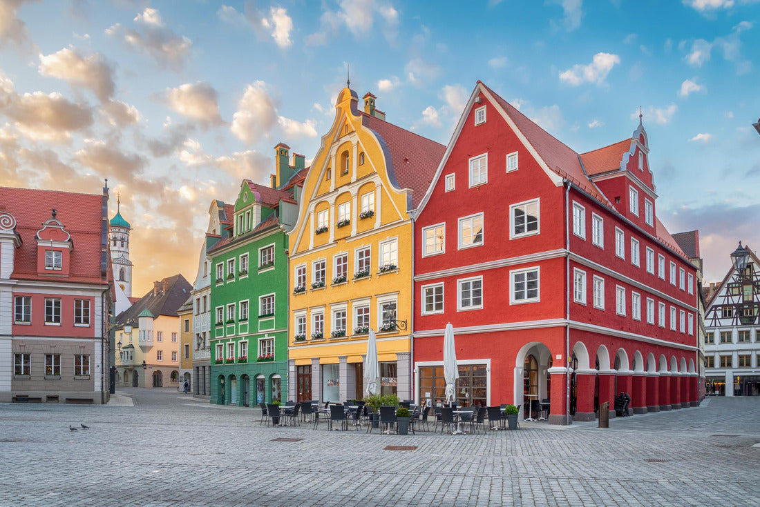 Colored buildings on the market square (Marktplatz) at sunrise in Memmingen, Bavaria, Germany 2000pc Puzzle