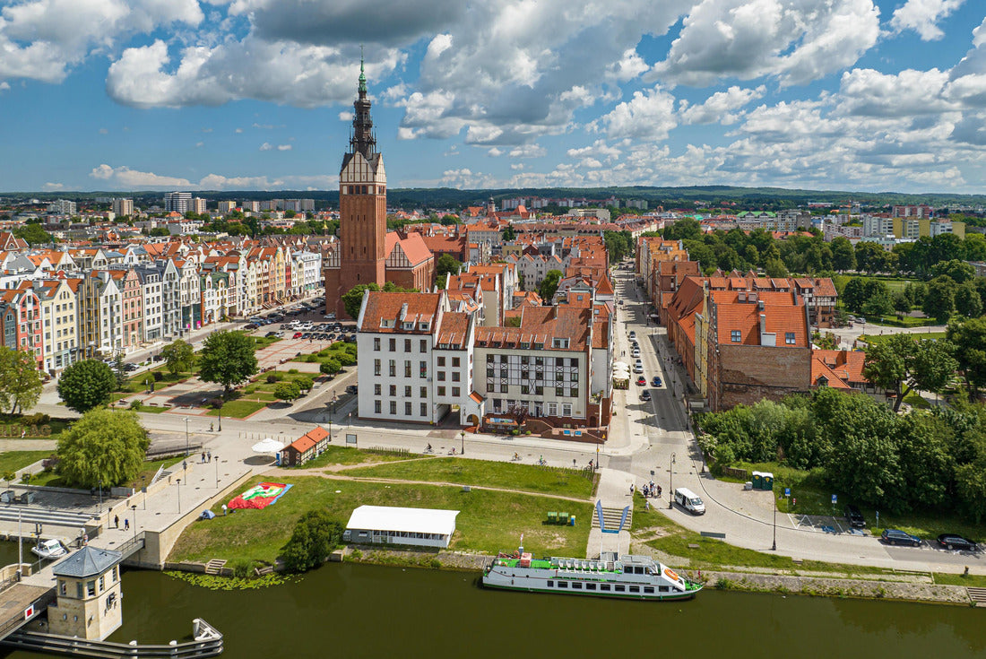The old town of Elblag, northern Poland 2000pc Puzzle