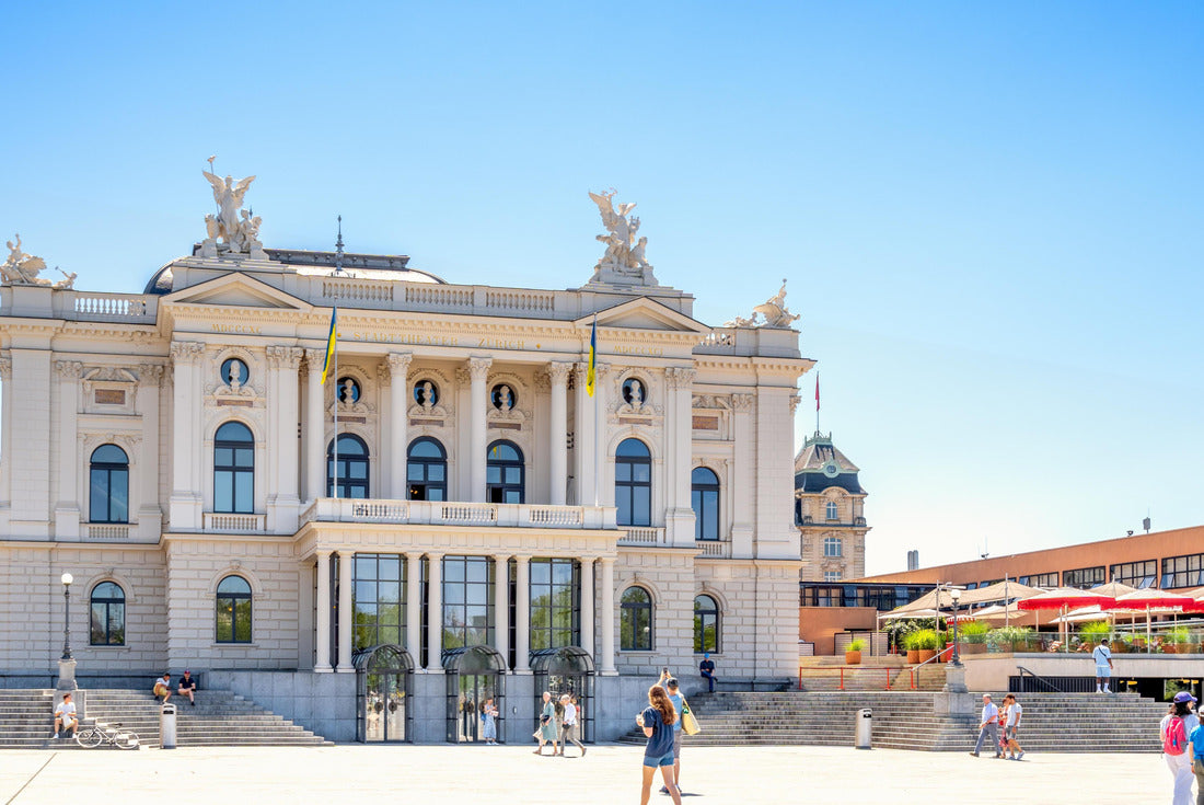 Opera House in Zuerich, Switzerland 2000pc Puzzle