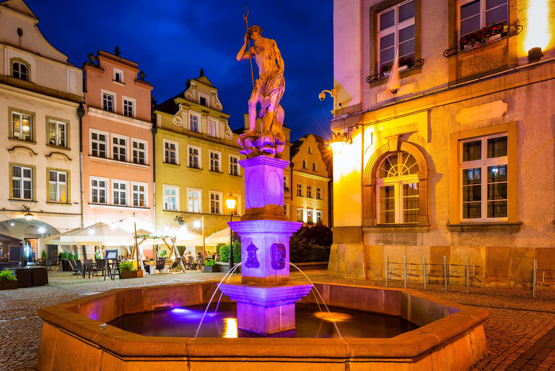 Fountain of Neptune in the old town of Jelenia Gora in the evening, Poland 2000pc Puzzle