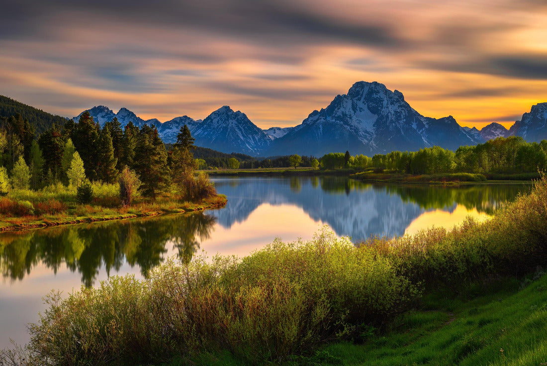 Colorful sunset over Oxbow Bend of the Snake River and Mount Moran in Grand Teton National Park, Wyoming, USA 2000pc Puzzle